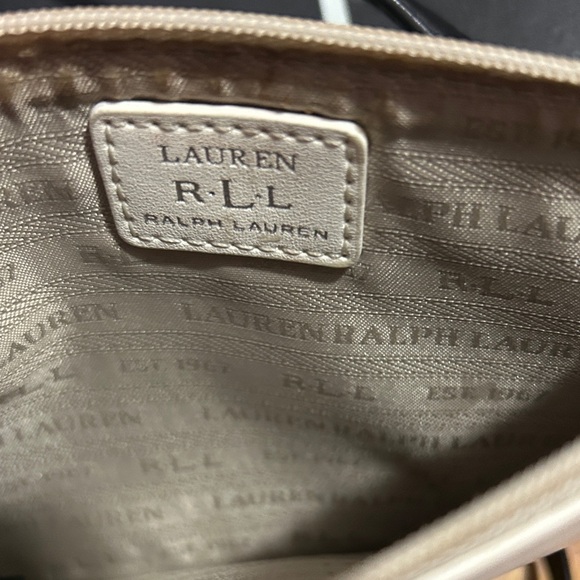 Lauren Ralph Lauren Stylish Black and White Bucket Bag w/ inside bag - Picture 8 of 10